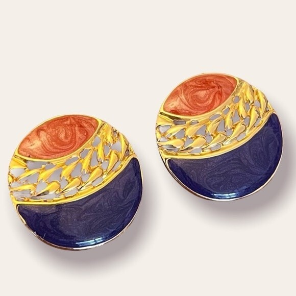 80s Vintage Button Earrings Oversized Pink & Purple Gold Tone Filigree Studs - Picture 1 of 6